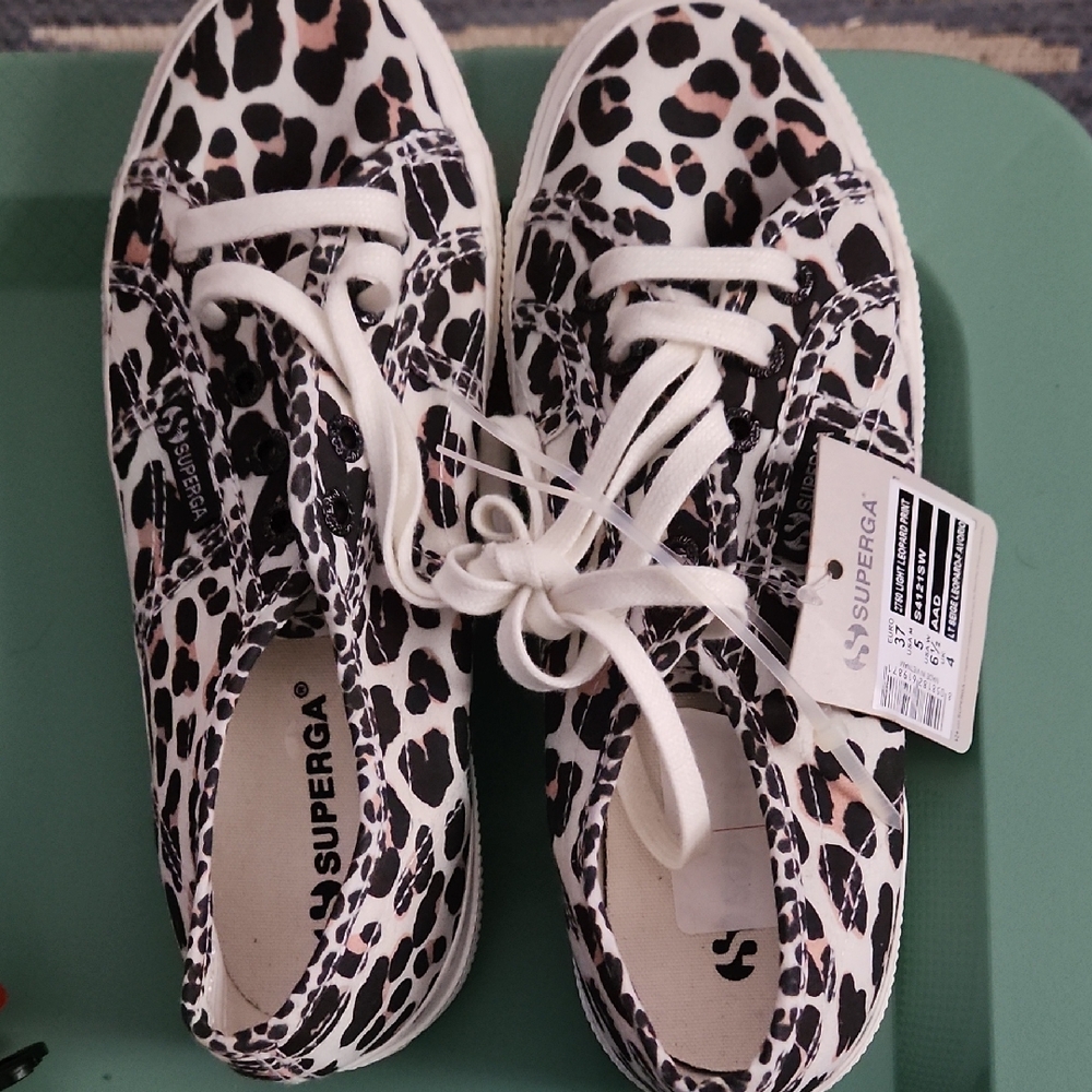 Superga Black, White, & Tan Leopard Print Sneakers - Sz 6.5